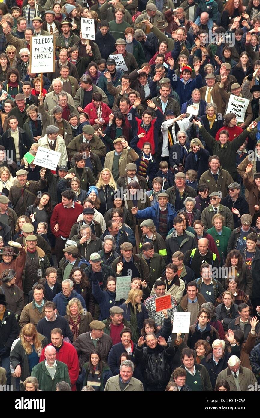 BILD VON JEFF GILBERT.BILD ZEIGT DIE MENSCHENMASSEN, DIE HEUTE DEN 'COUNTRYSIDE MARCH' DURCH DAS ZENTRUM LONDONS BESUCHEN. Stockfoto