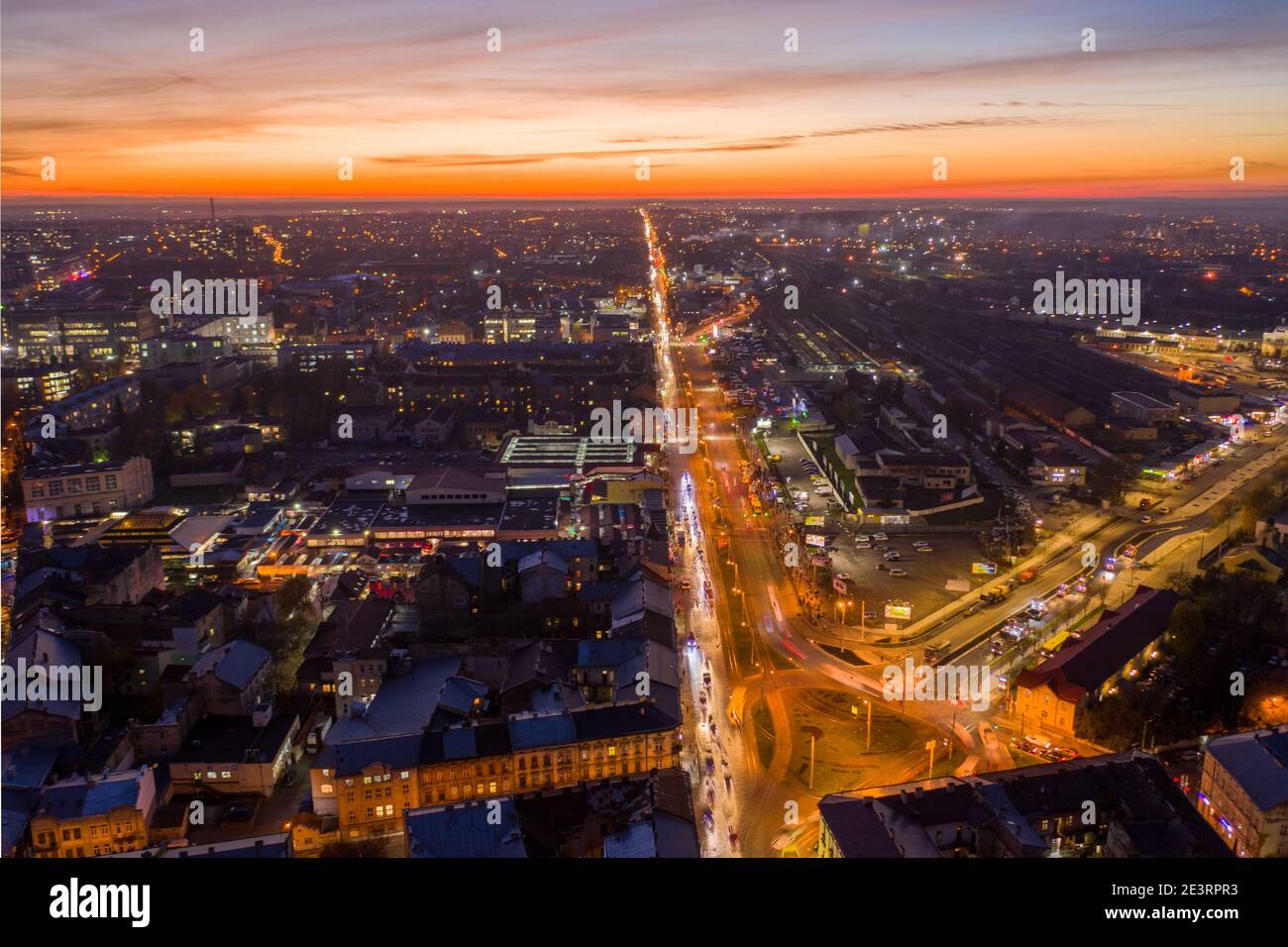 Lviv, Ukraine - August, 2020: Luftaufnahme von Lviv von Drohne Stockfoto