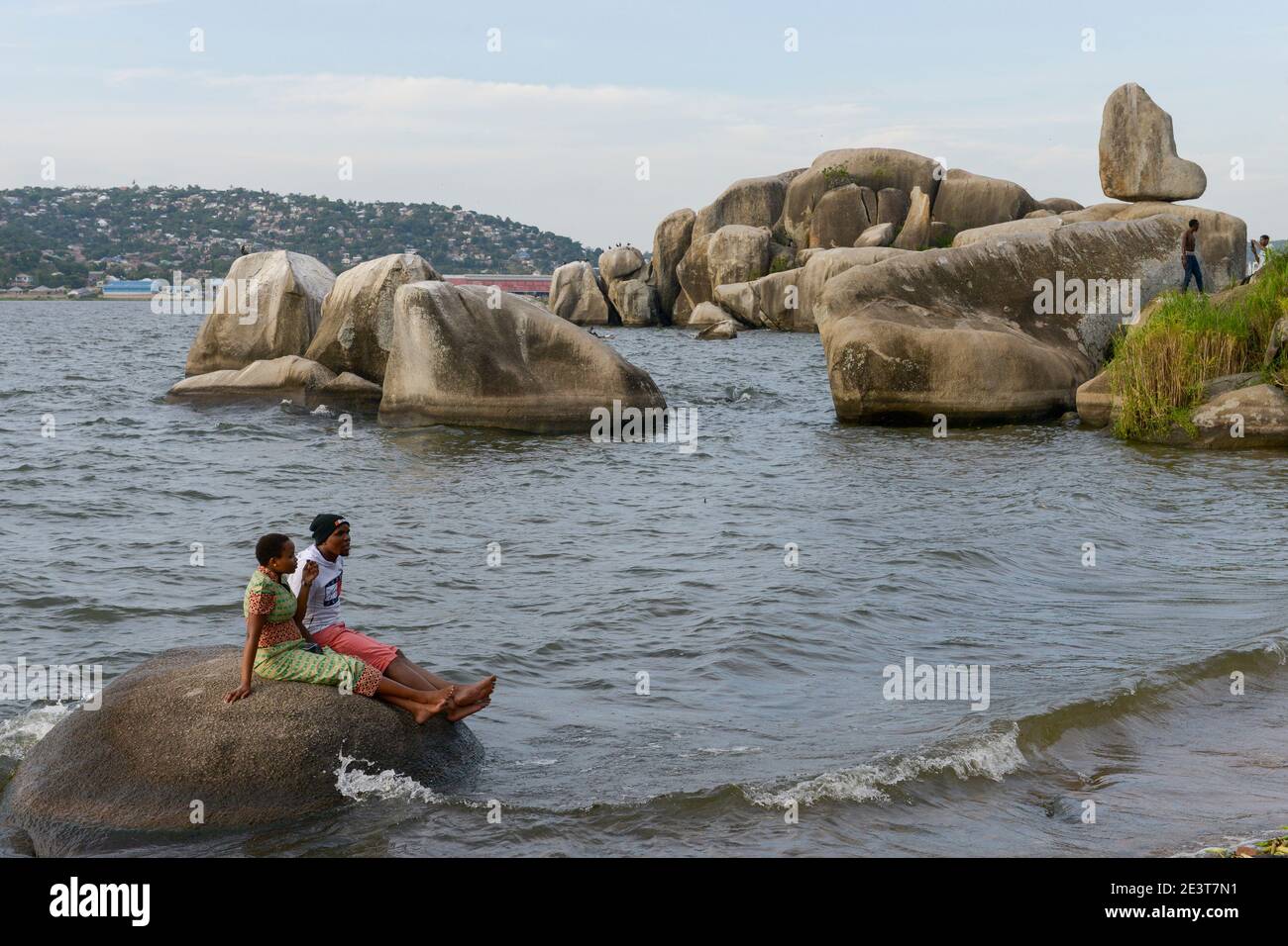TANSANIA, Mwanza, Bismarck-Felsen am Viktoriasee, benannt nach dem deutschen Bundeskanzler Otto Fürst von Bismarck zur Kolonialzeit Deutsch-Ostafrika / TANSANIA, Mwanza, Bismarck Felsen am Viktoria See, genannt nach dem Reichskanzler Otto Fürst von Bismarck während der deutschen Kolonialzeit Deutsch-Ostafrika Stockfoto