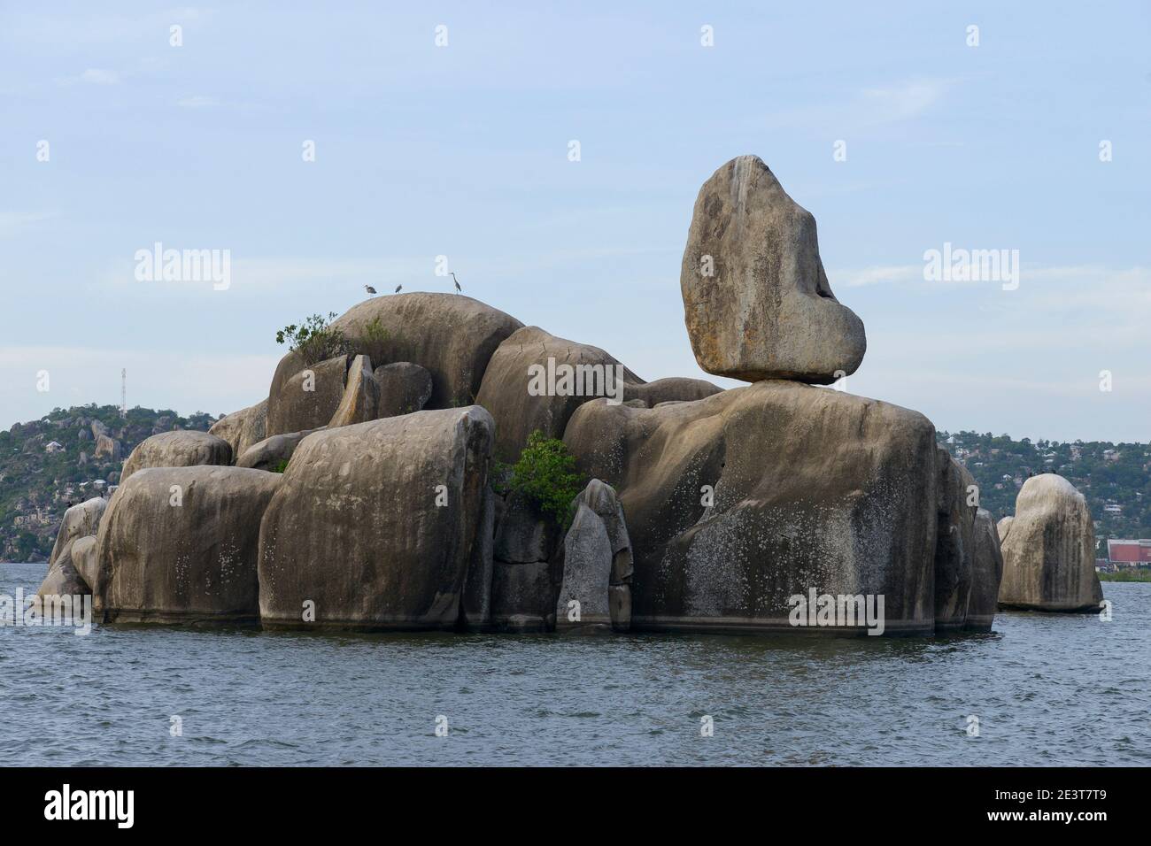TANSANIA, Mwanza, Bismarck-Felsen am Viktoriasee, benannt nach dem deutschen Bundeskanzler Otto Fürst von Bismarck zur Kolonialzeit Deutsch-Ostafrika / TANSANIA, Mwanza, Bismarck Felsen am Viktoria See, genannt nach dem Reichskanzler Otto Fürst von Bismarck während der deutschen Kolonialzeit Deutsch-Ostafrika Stockfoto