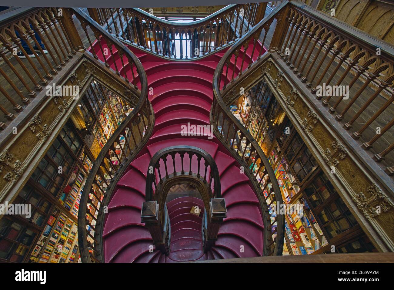 Portugal Porto Livraria Lello berühmte Buchhandlung Harry Potter Philosophen Stein Neo Gothic 1906 Livraria Chardron Livraria Lello Stockfoto