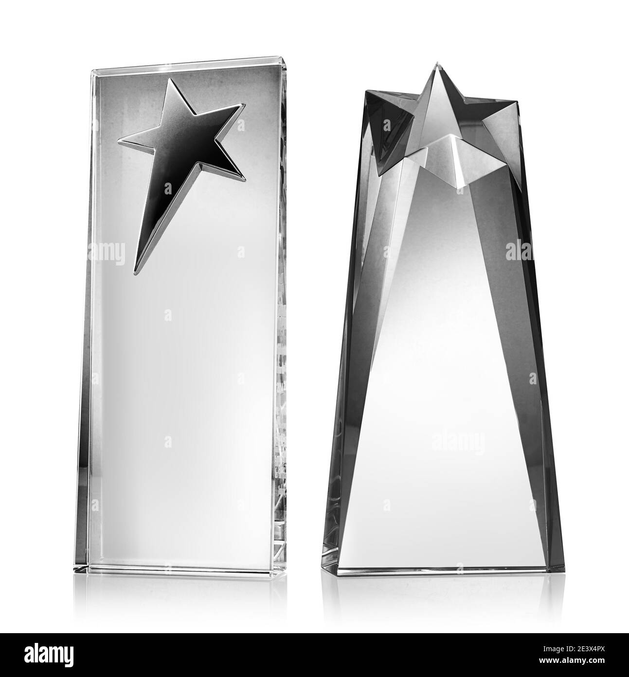 Glas Trophäe mit Sternform auf weißem Hintergrund Stockfoto