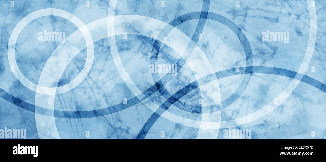 Abstrakter blauer Hintergrund mit alten Vintage Grunge Textur und modernen Kreis Design-Elemente in weißen Ringen, pastellblau Farbe geschichtet Stockfoto