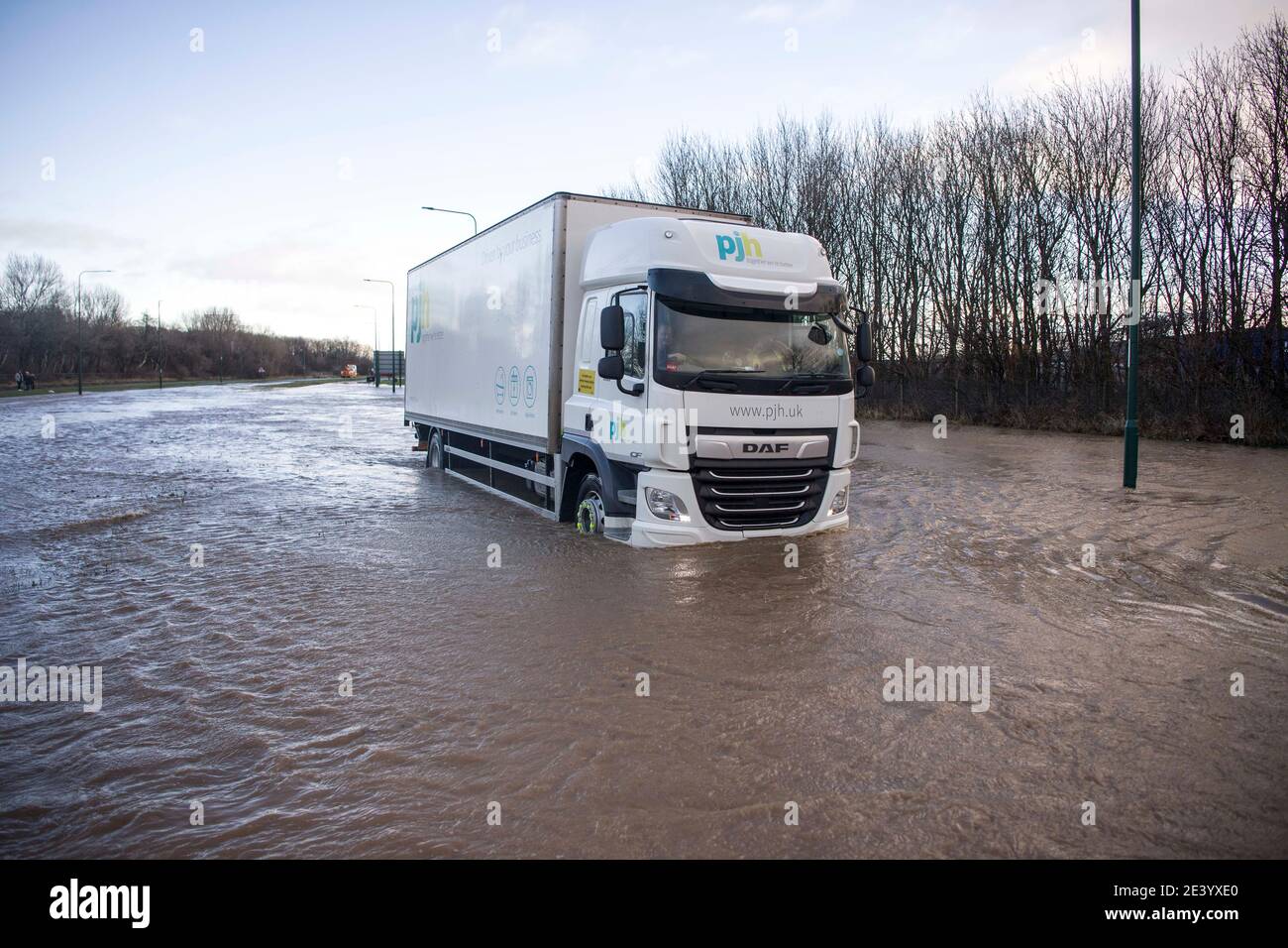 Trunk Road, Middlesbrough, Großbritannien. Donnerstag, 21. Januar 2021: Sturm Christoph hat Teile von Teeside und Cleveland über Nacht und durch diese m geschlagen Stockfoto