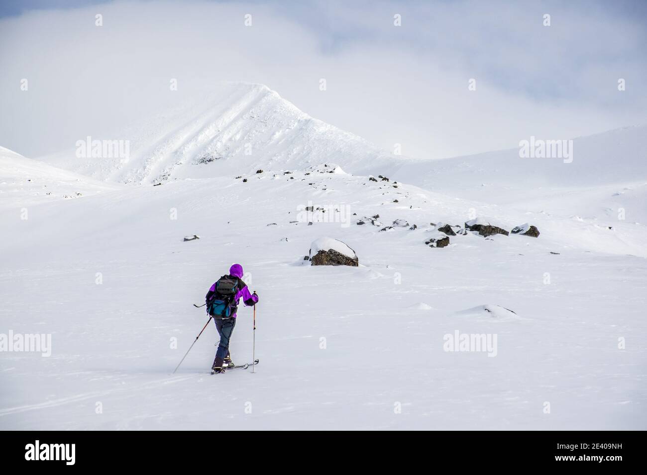 Skitouren in Norwegens Winterbergen Stockfoto