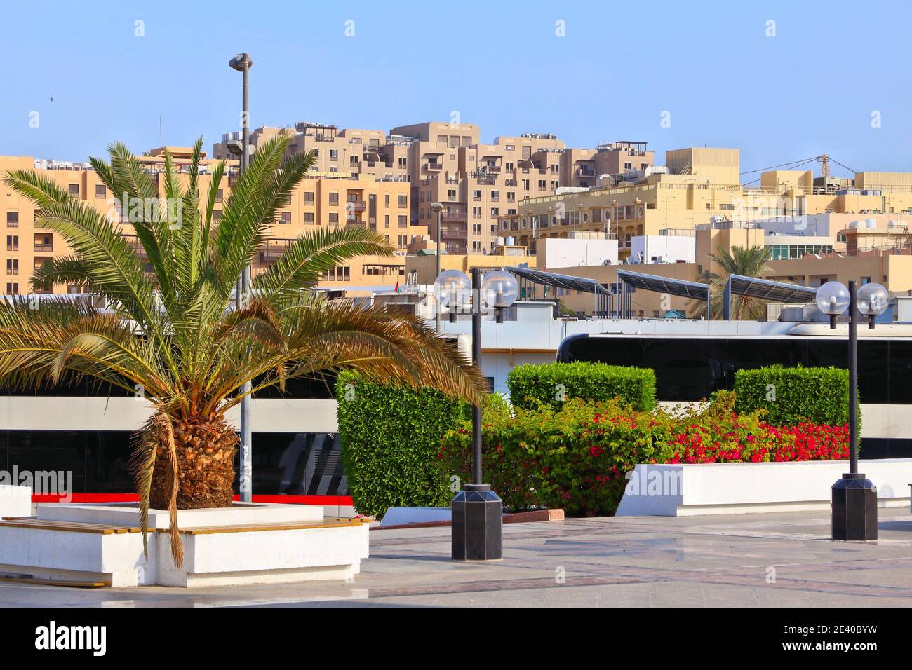 Skyline von Dubai im Viertel Deira. Stadt in Vereinigte Arabische Emirate. Stockfoto