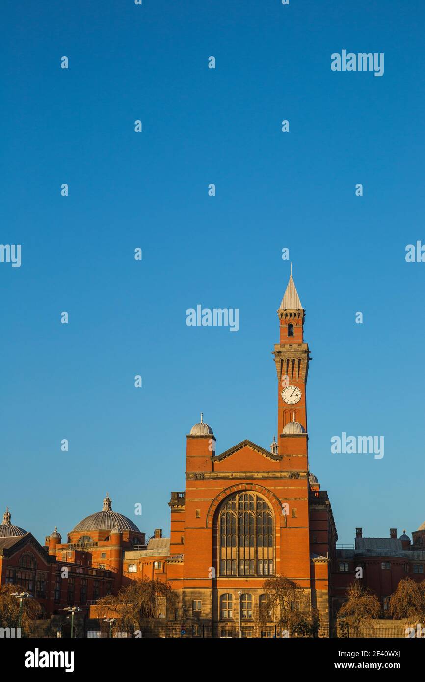 Großbritannien, England, West Midlands, Birmingham, Birmingham University, der Joseph Chamberlain Memorial Clock Tower, bekannt als Old Joe, Stockfoto