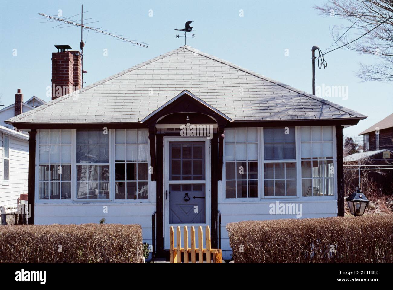 Sommerhaus mit Wettervane, Ost-lyme, connecticut, usa Stockfoto