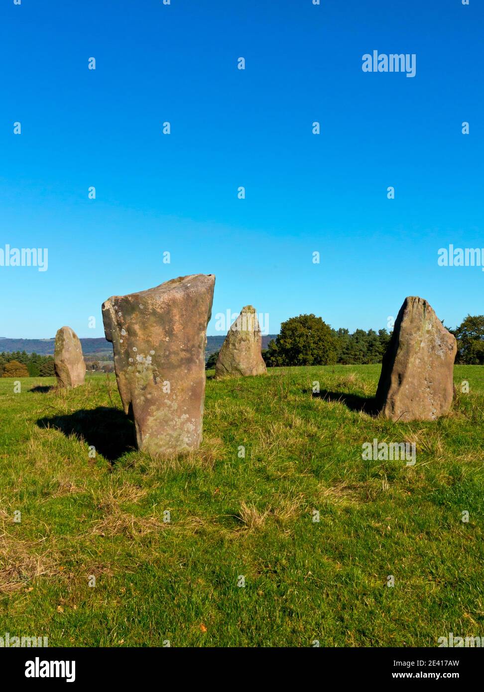 Nine Stones Close oder Grey Ladies ein bronzezeitlicher Stein Kreis in der Nähe von Harthill Moor und Birchover im Peak District National Park Derbyshire England Großbritannien Stockfoto