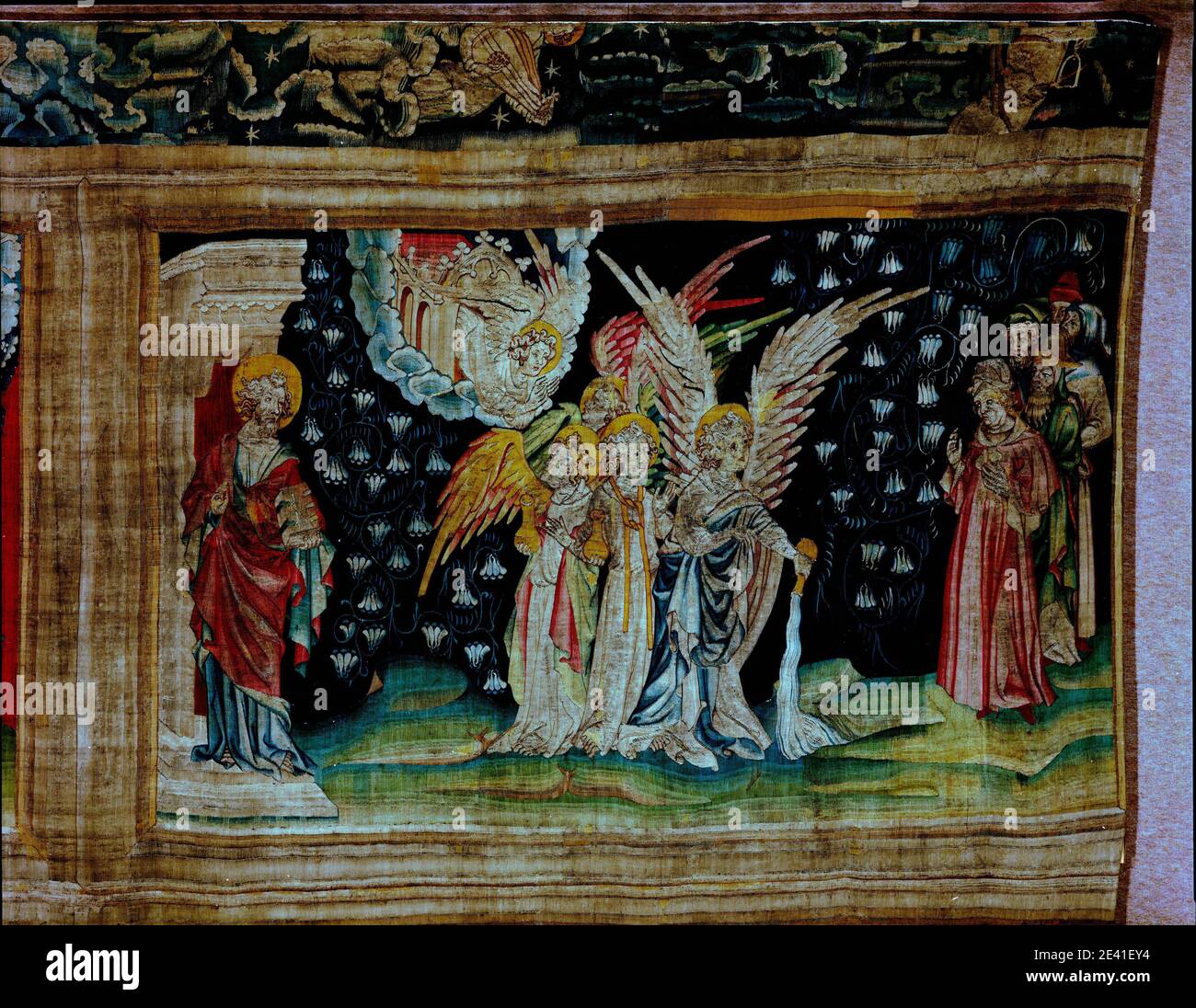La Tenture de l'Apocalypse d'Angers, Le Premier flacon versé sur la terre (1,52 x 2,44 m), der erste Engel gibt die Schale aus auf die Erde Stockfoto