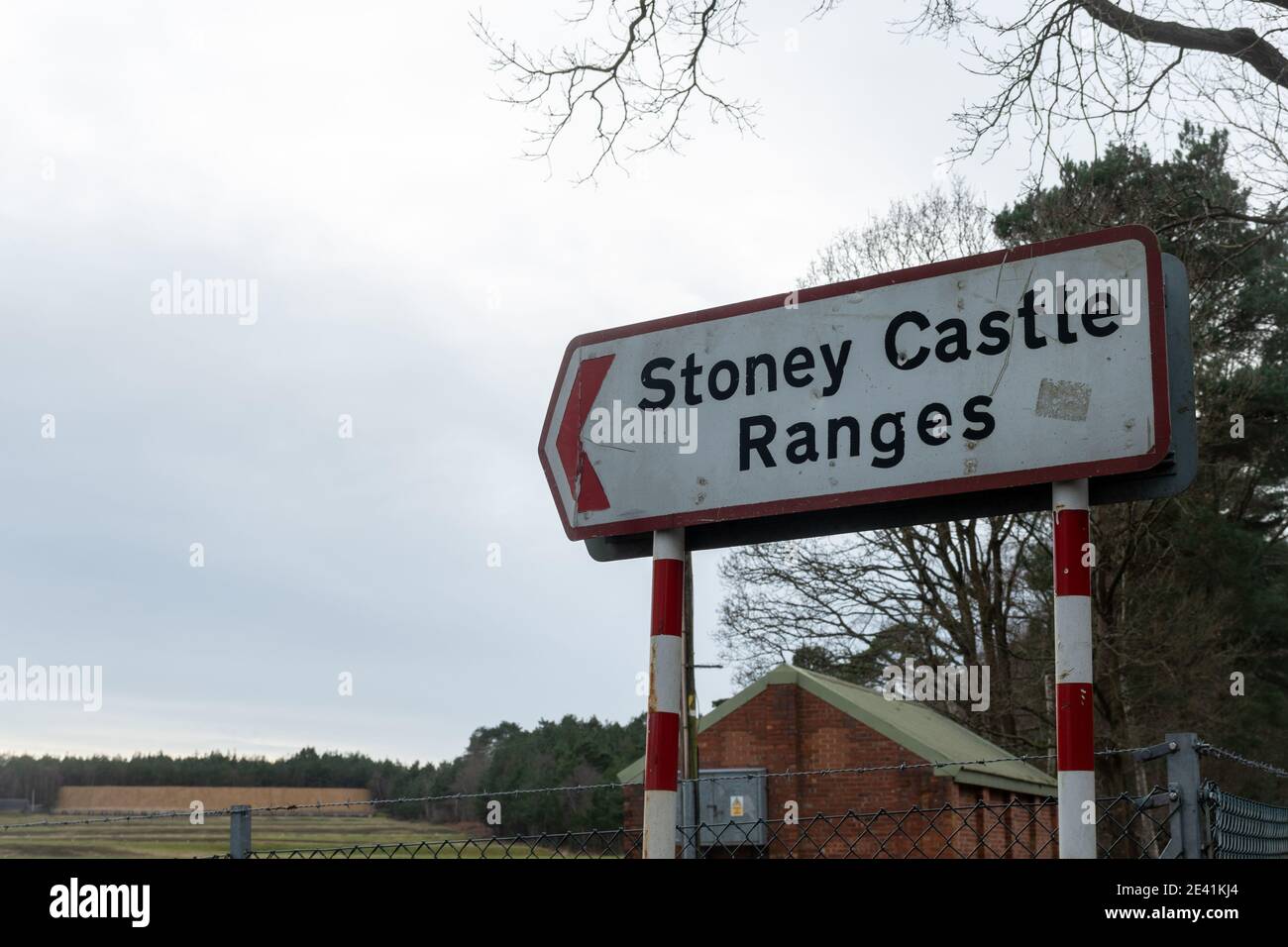 MOD Stoney Castle Ranges in der Nähe von Pirbright, Surrey, Großbritannien, wird von der Armee zum Training genutzt Stockfoto