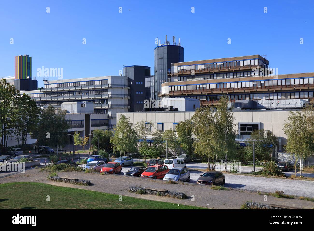ESSEN, 20. SEPTEMBER 2020: Campus der Universität Duisburg-Essen in Essen. Sie ist eine der 10 größten Universitäten in Deutschland. Stockfoto