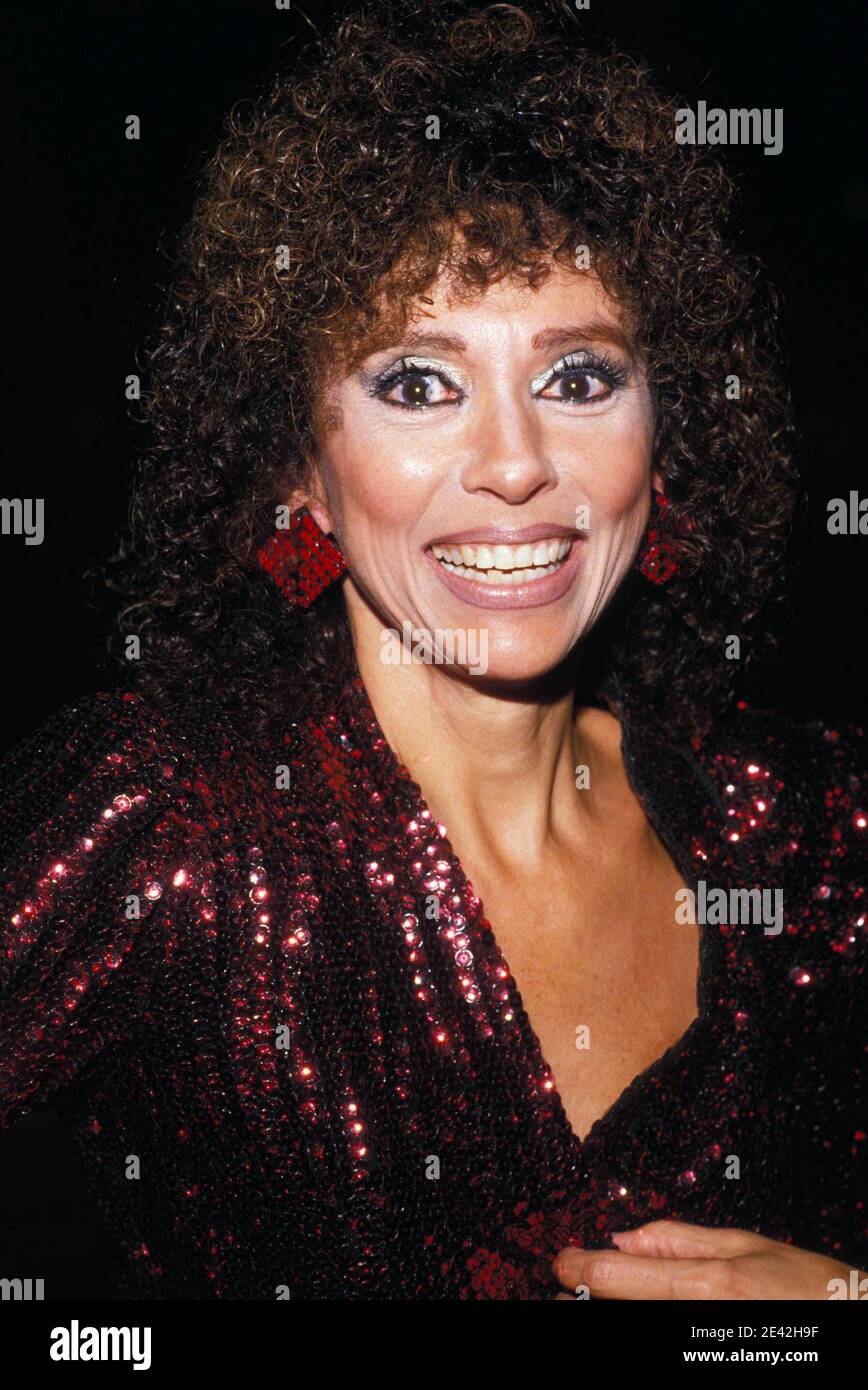 Rita Moreno 1986 Quelle Ralph Dominguez/MediaPunch Stockfotografie Alamy