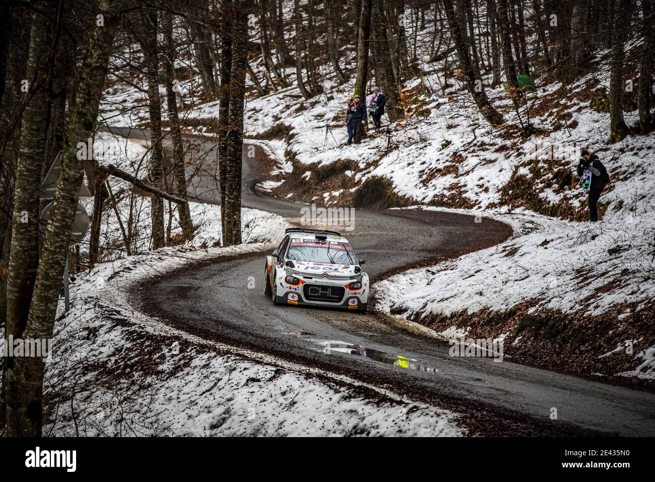 55 Yoann BONATO (FRA), Benjamin BOULLOUD (FRA), CITROEN C3, RC2 Rally2, Aktion während der WRC World Rally Car Championship 2021, Rallye Monte Carlo am 20. Bis 24. Januar 2021 in Monaco - Foto GrÃ©Gory Lenormand / DPPI / LM Stockfoto