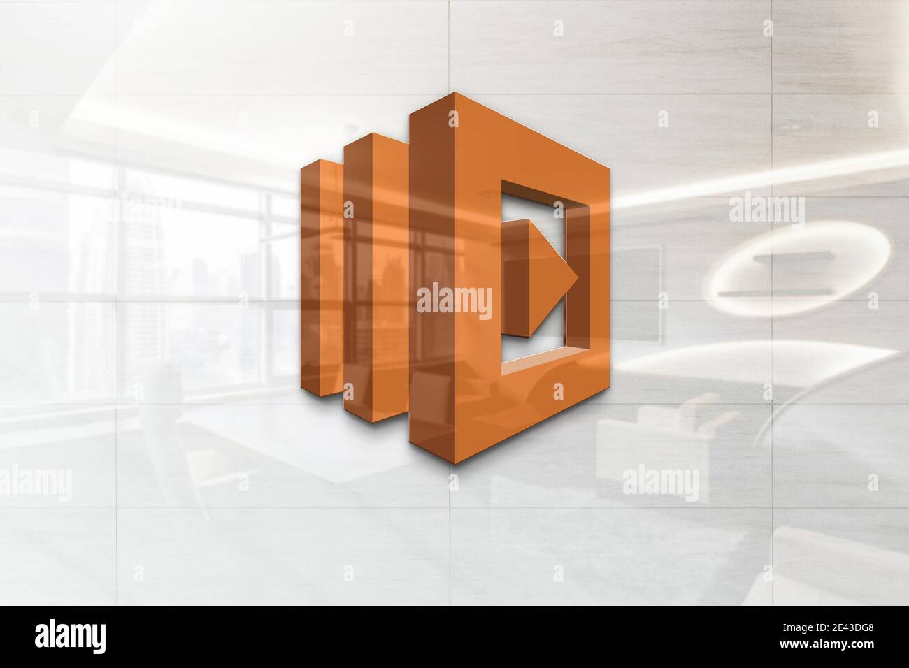 Amazon Web Services Logo auf reflektierender Business-Wandtafel Stockfoto