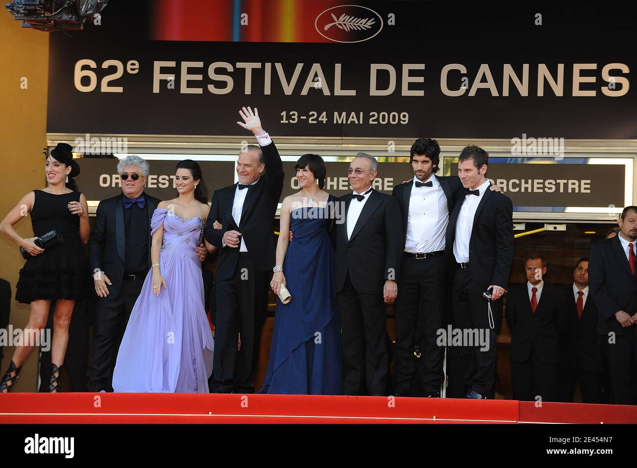 Rossy de Palma, Pedro Almodovar, Penelope Cruz, Lluis Homar, Blanca Portillo, Jose Luis Gomez und Tamar Novas bei der Vorstellung von 'Los Abrazos Rotos' während der 62. Filmfestspiele von Cannes im Palais des Festivals in Cannes, Frankreich am 19. Mai 2009. Foto von Nebinger-Orban/ABACAPRESS.COM Stockfoto