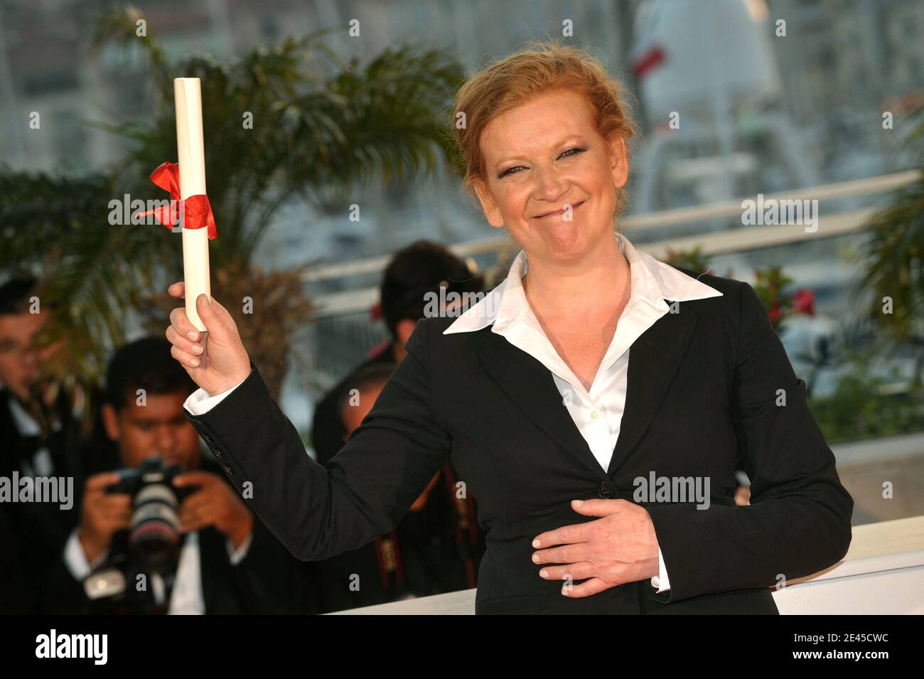 Regisseur Andrea Arnold, Gewinnerin des Jurypreises Ex Equo für den Film "Fish Tank", nimmt an der Palm d'Or Preisverleihung Photocall im Palais De Festivals während der 62. Annual Cannes Film Festival am 24. Mai 2009 in Cannes, Frankreich Teil. Foto von Gorassini-Guignebourg/ABACAPRESS.COM Stockfoto