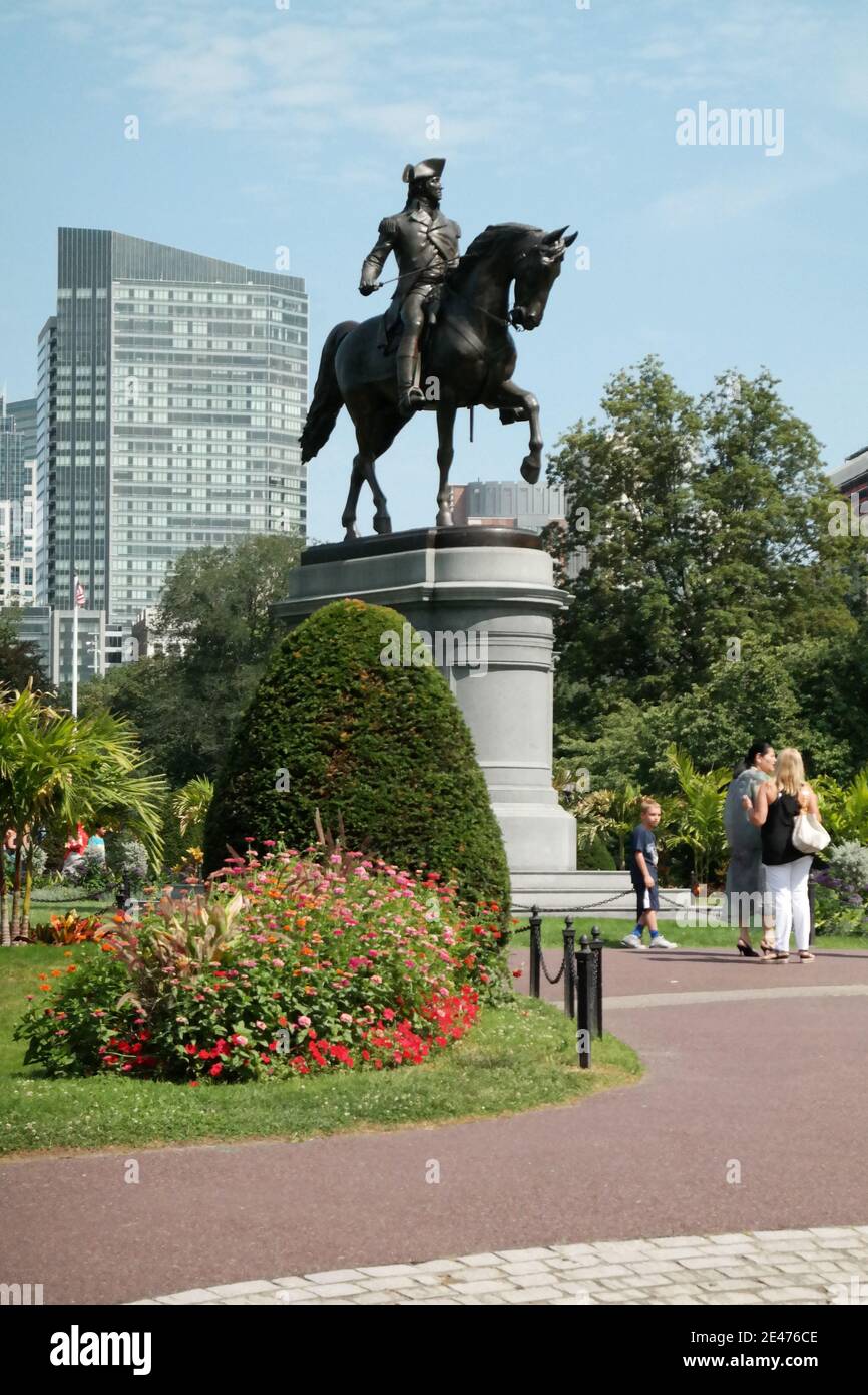 Die George Washington Reiterstatue von Thomas Ball im Public Garden in Boston, Massachusetts, USA. Stockfoto