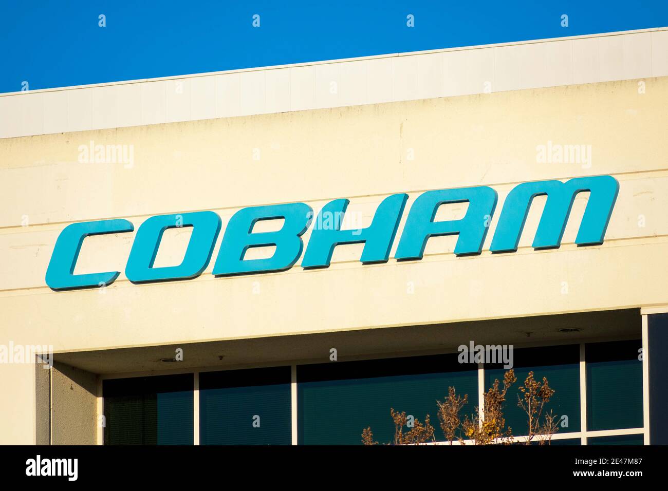 Cobham-Schild, Logo. Cobham Limited ist ein britisches Luft- und Raumfahrtunternehmen - San Jose, Kalifornien, USA - 2020 Stockfoto