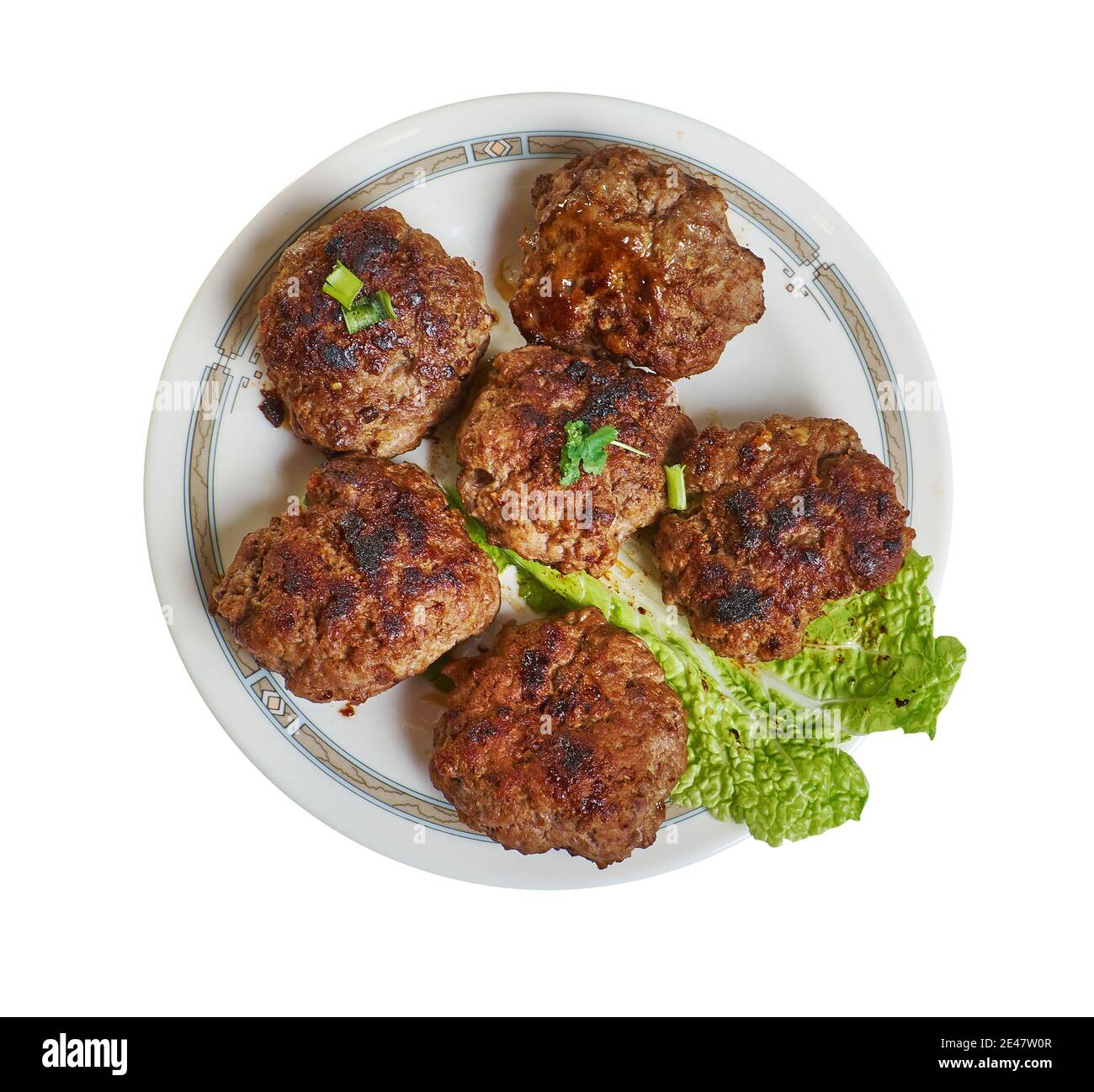 Akcaabat Fleischbällchen - Akcaabat koftesi, gegrilltes Gericht aus Hackfleisch, eine Art Kofte, die traditionell in Akcaabat, Trabzon, Türkei gefunden. Stockfoto