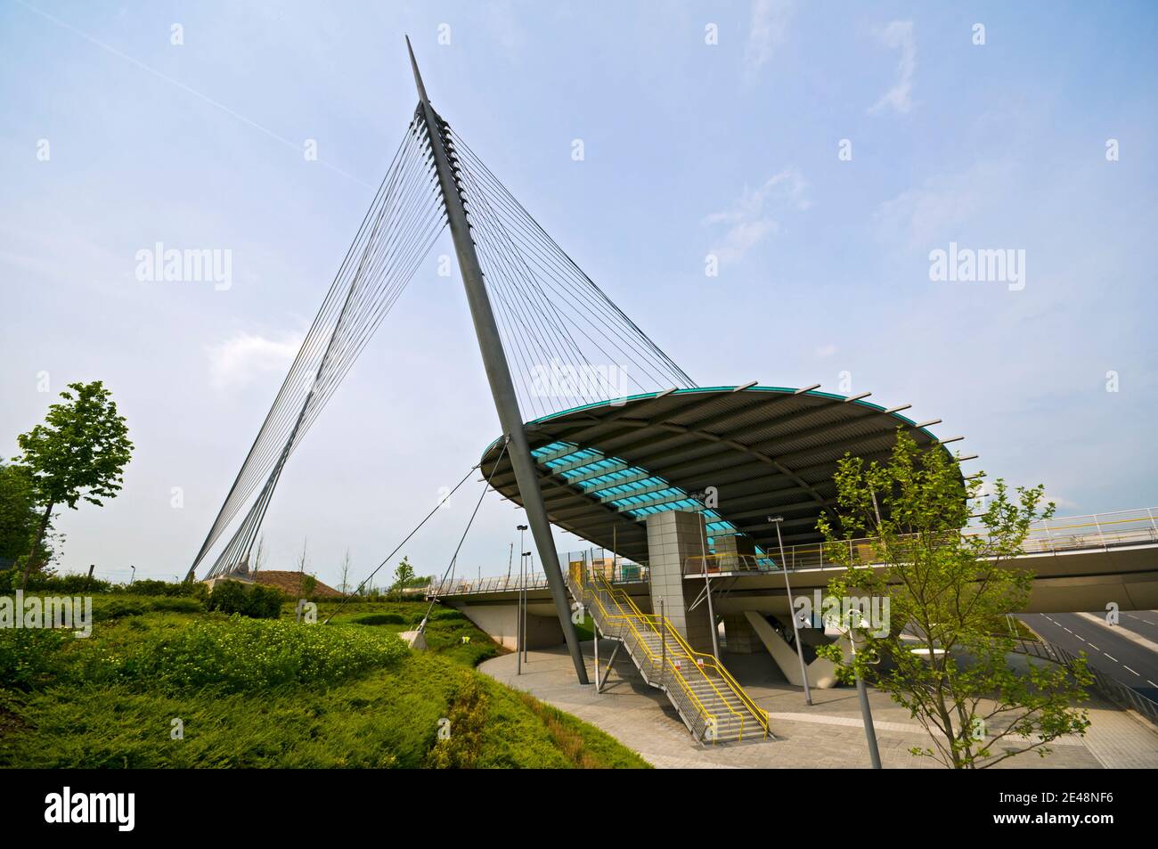 Der Metrolink Straßenbahn (Stadtbahn) Station an der Central Business Park, Newton Heath, Manchester, England, UK Stockfoto