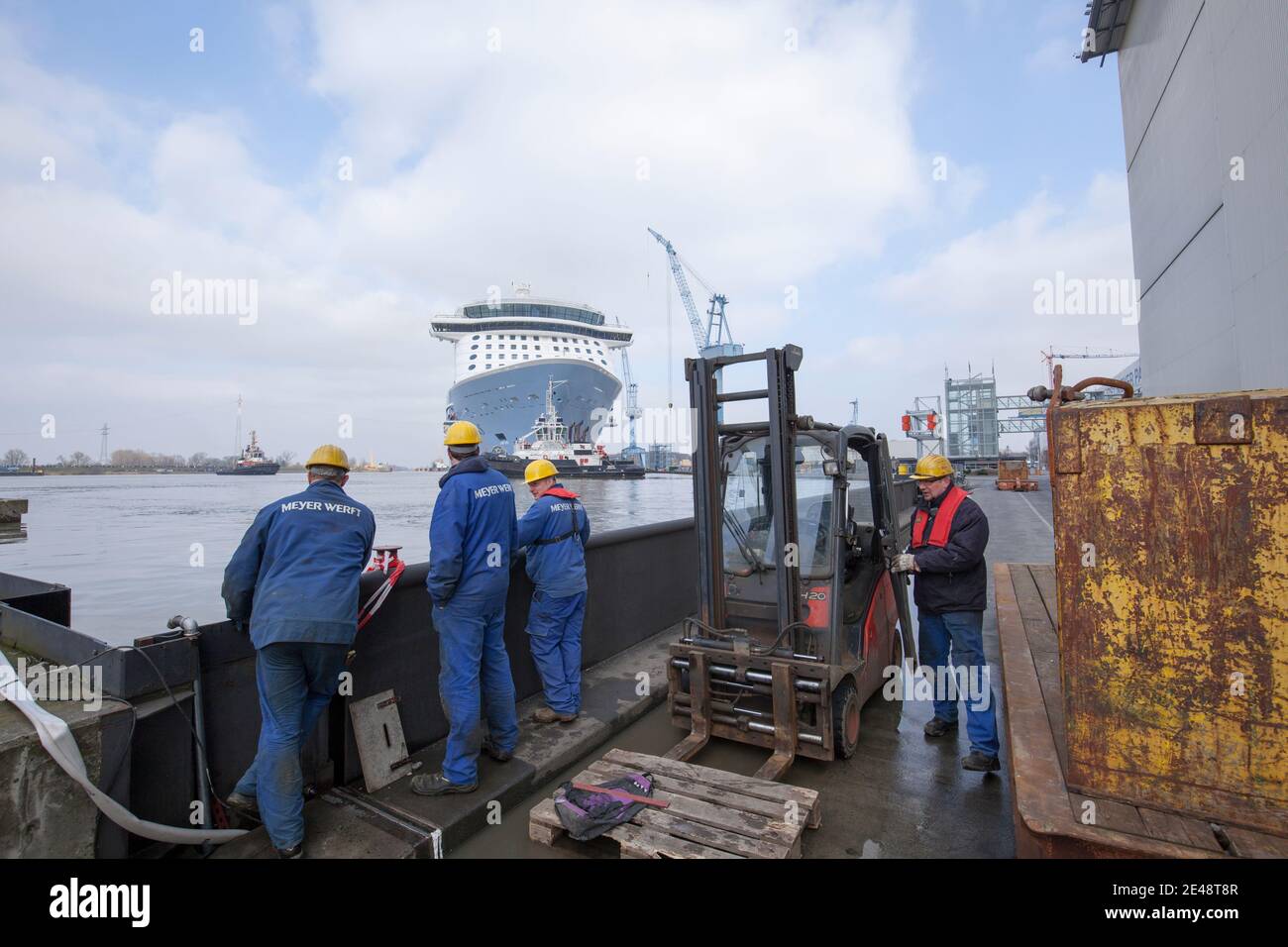 Ovations of the Seas, Meyer Werft, Papenburg Stockfoto