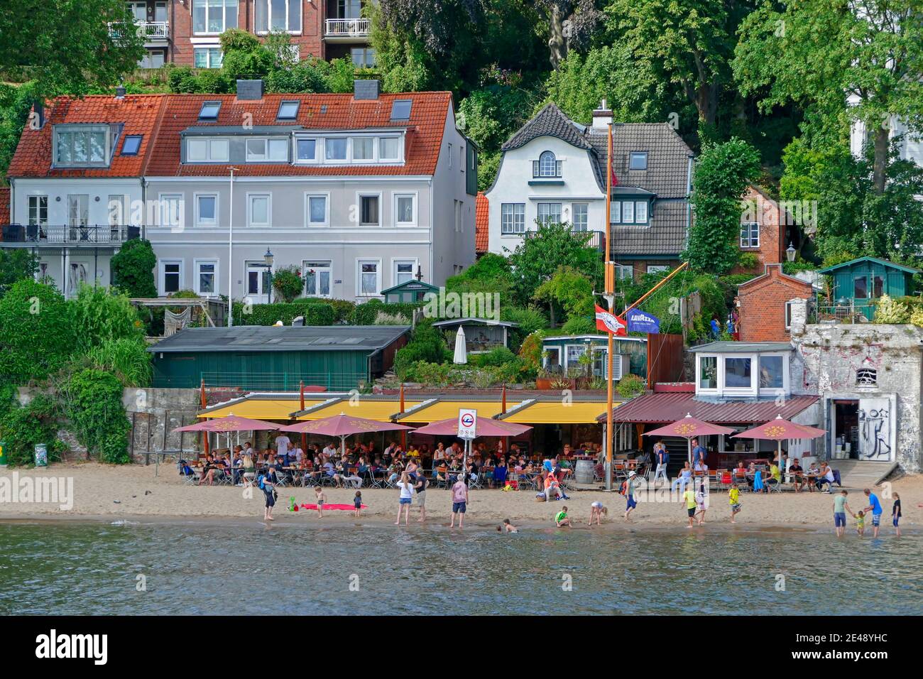 Die Strandperle am Elbstrand, Övelgönne, Hamburg, Deutschland Stockfoto