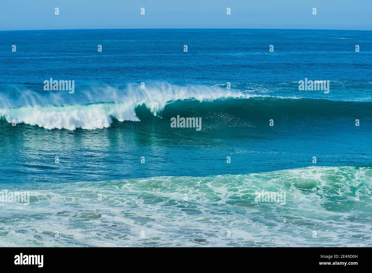 Riesige Welle im Atlantik, Fuerteventura, Kanarische Inseln, Spanien Stockfoto