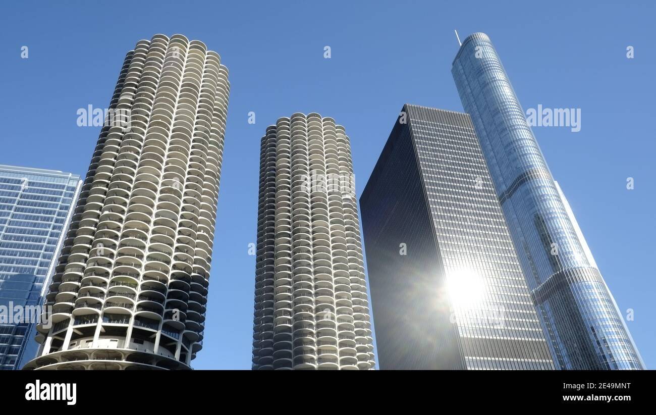 Chicago - Illinois. Marina City, 197 Meter hohe Wolkenkratzer, entworfen vom Architekten Bertrand Goldberg. Als es 1963 fertig gestellt wurde, war es das höchste Wohngebäude der Welt und das höchste Stahlbetongebäude Stockfoto