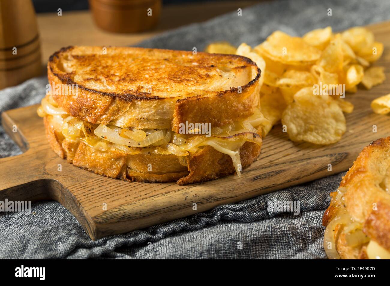 Hausgemachte Zwiebel French Melt Sandwich mit Gruyure Käse Stockfoto