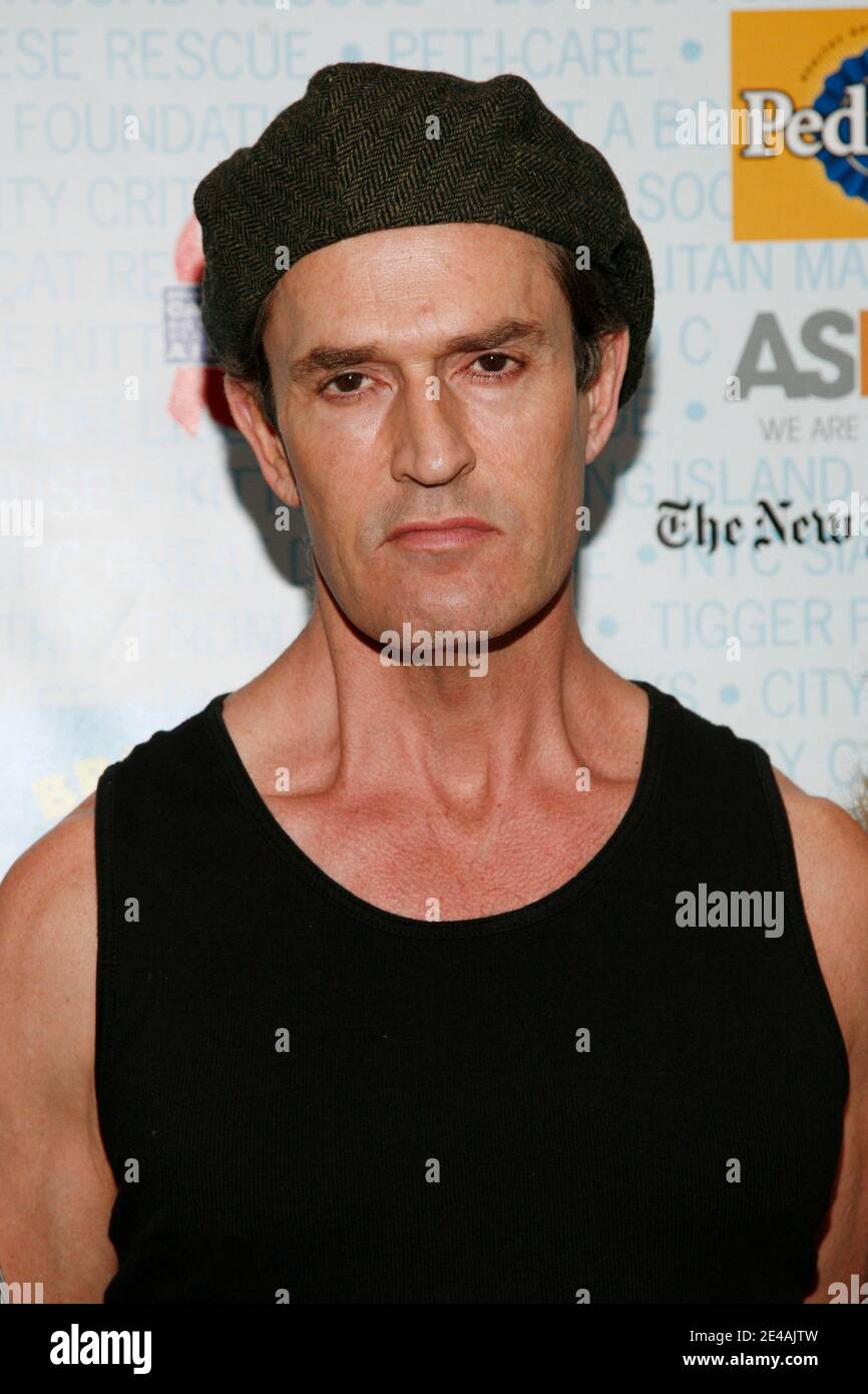 Schauspieler Rupert Everett besucht am 11. Juli 2009 die 11. Broadway Barks im Shubert Theater in New York, NY. Foto von Anton Pak/ABACAPRESS.COM (Bild: Rupert Everett) Stockfoto