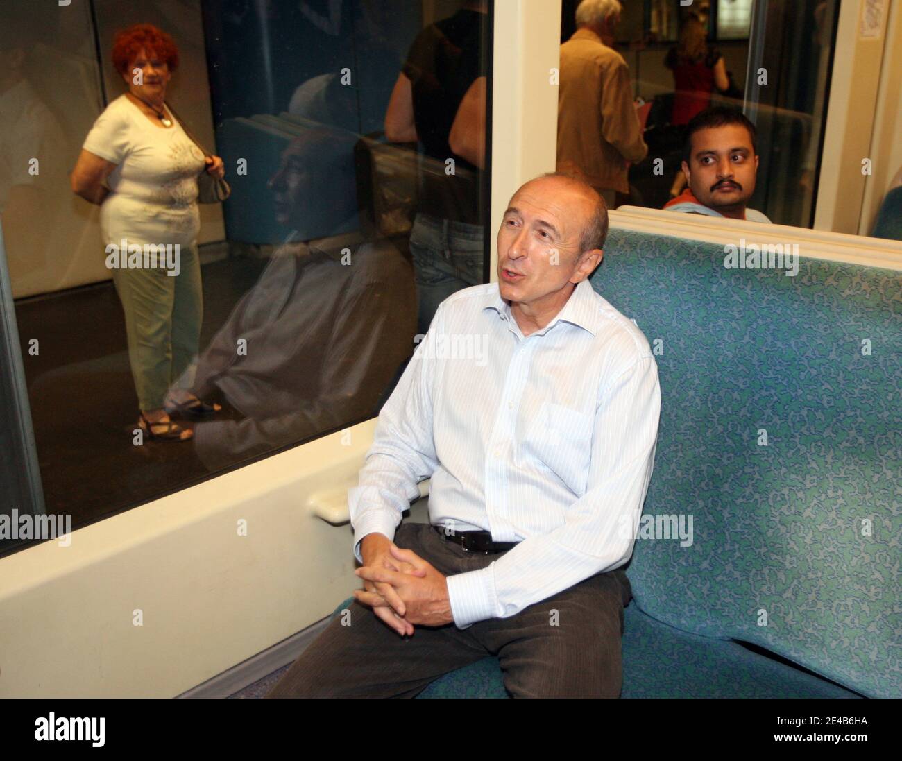 Der Bürgermeister von Lyon, Gerard Collomb, besucht am 26. August 2009 verschiedene Baustellen in Lyon, Frankreich. Fotos von Vincent Dargent/ABACAPRESS.COM Stockfoto