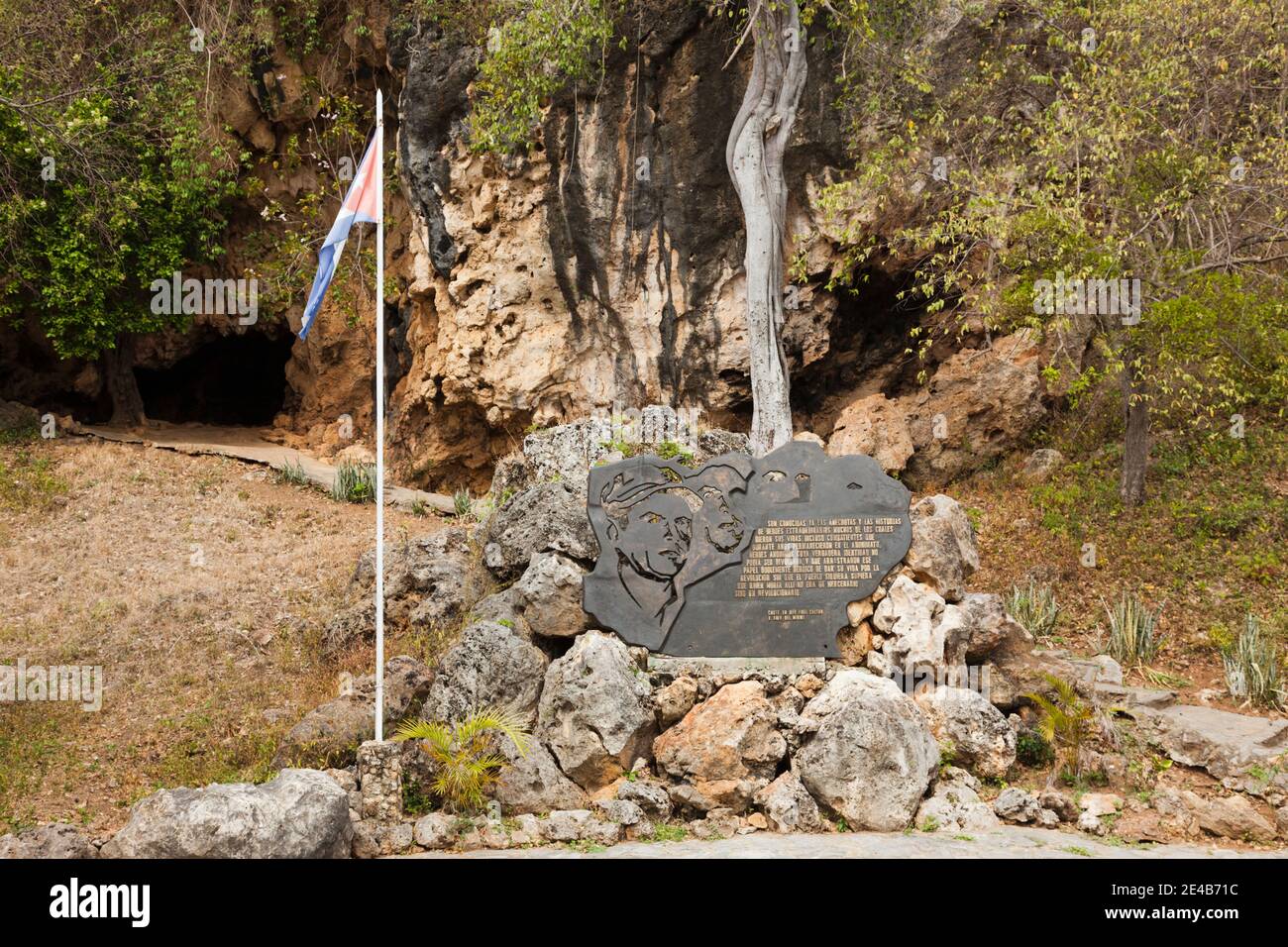 Denkmal für den kommunistischen Lehrer, der von Kontra-Revolutionären getötet wurde, Denkmal für Alberto Delgado, Trinidad, Provinz Sancti Spiritus, Kuba Stockfoto