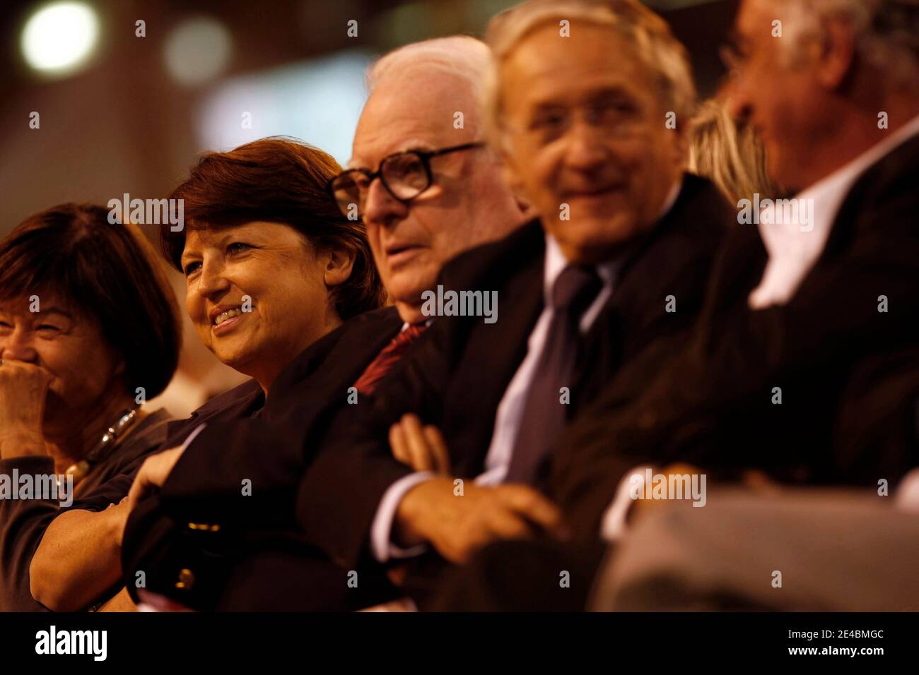 Martine Aubry, erster französischer Sozialist, und Pierre Mauroy posieren während der Universität der Nordfranzösischen Sozialistischen Partei in Lomme, nahe Lille, Nordfrankreich am 12. September 2009. Foto von Sylvain Lefevre/ABACAPRESS.COM Stockfoto