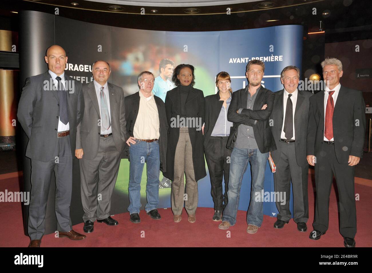 Rama Yade unter den Gästen der Premiere von 'Les Arbitres' im Gaumont Marignan Champs-Elysee in Paris, Frankreich am 15. September 2009. Foto von Giancarlo Gorassini/ABACAPRESS.COM Stockfoto