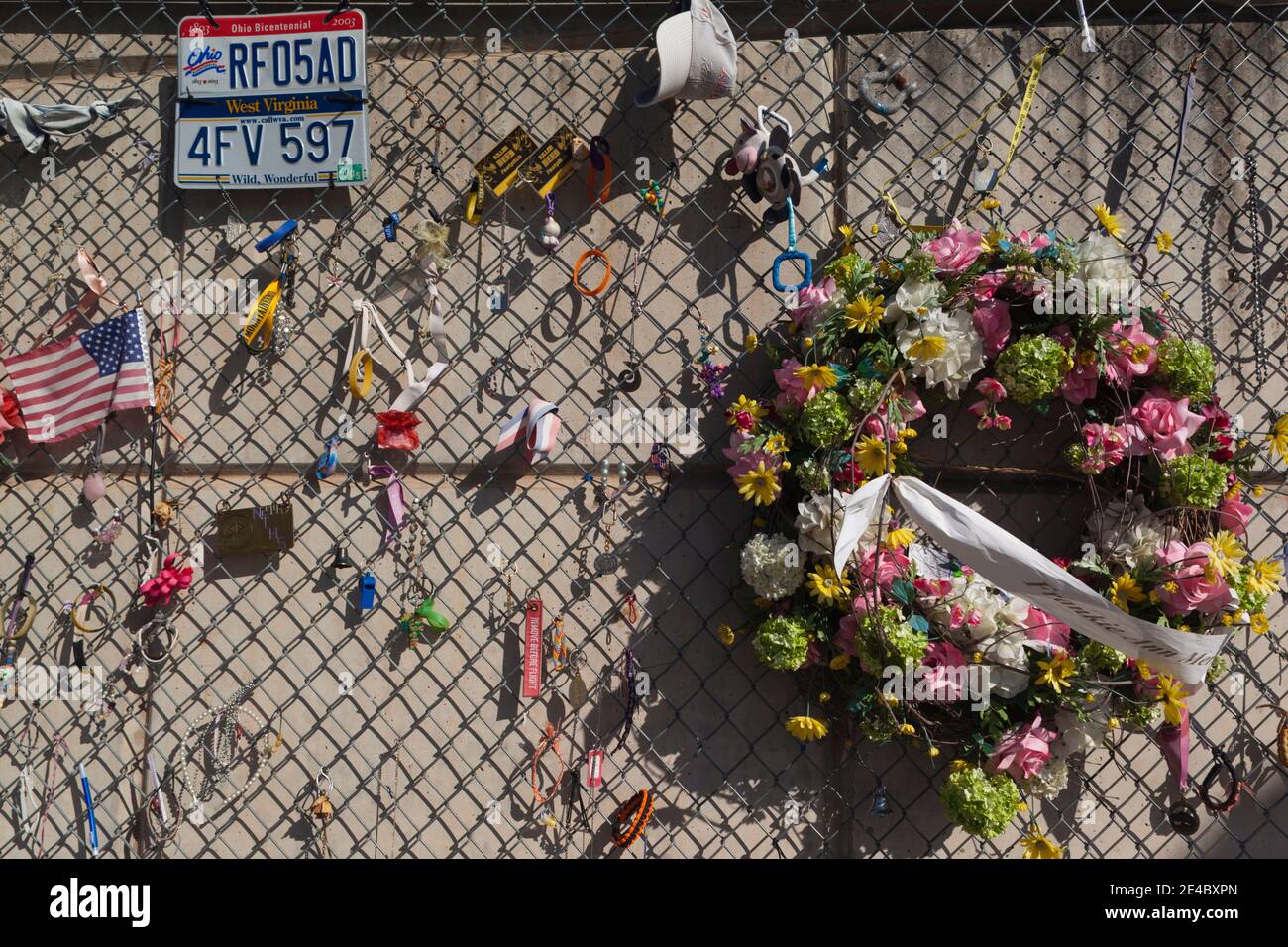 Gedenkmauer am Oklahoma City National Memorial, Oklahoma City, Oklahoma, USA Stockfoto