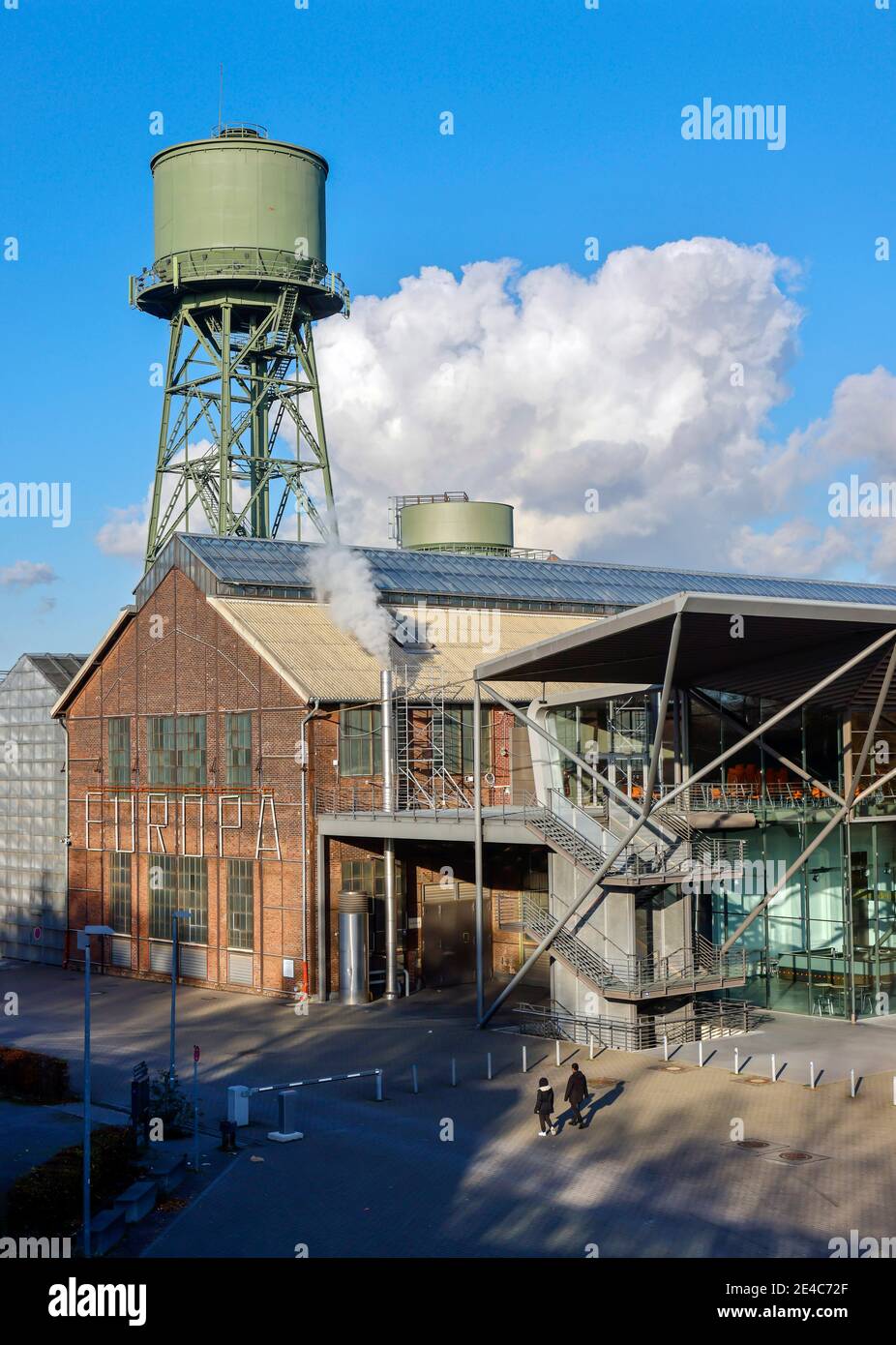 Bochum, Ruhrgebiet, Nordrhein-Westfalen, Deutschland - Jahrhunderthalle Bochum, die Jahrhunderthalle ist heute ein Kulturhaus und steht unter Denkmalschutz. Der Saal ist einer der Hauptorte der Ruhrtriennale. Stockfoto