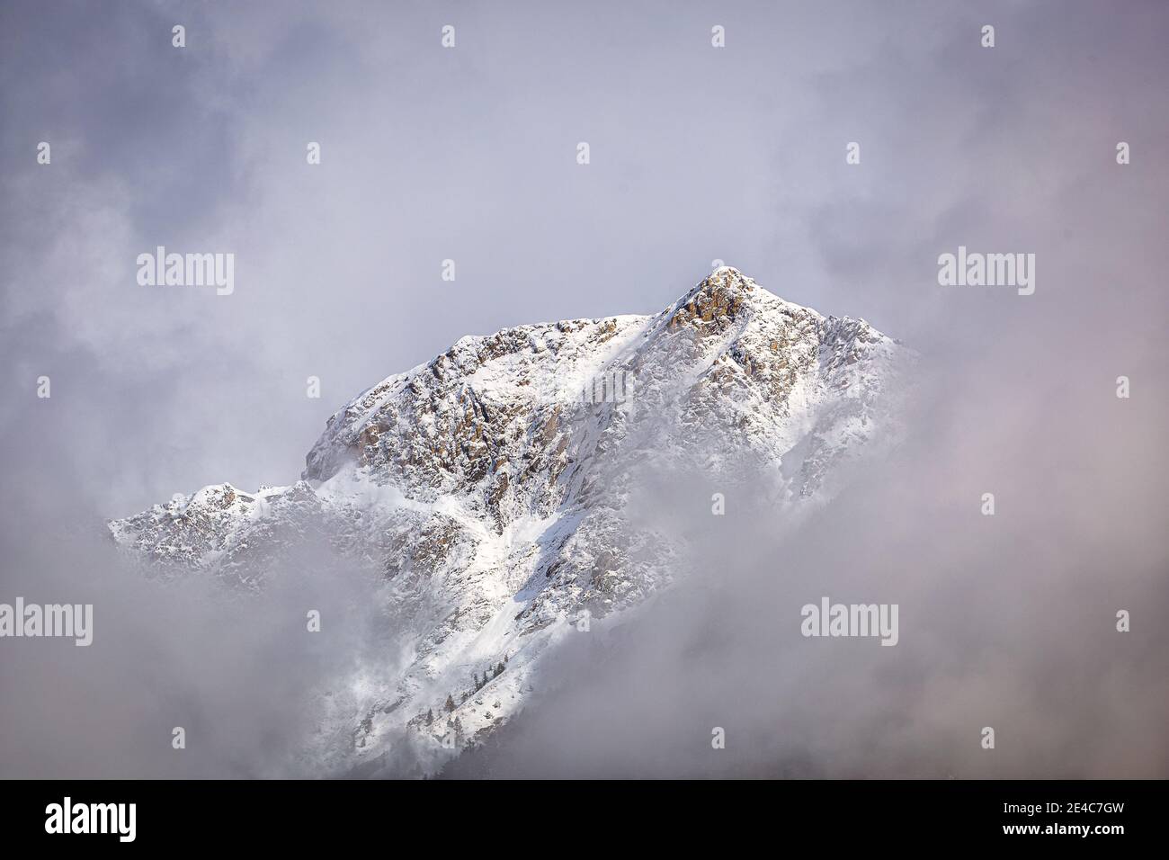 Wunderschöne Berglandschaft mit Schnee bei Fusch in Österreich Stockfoto