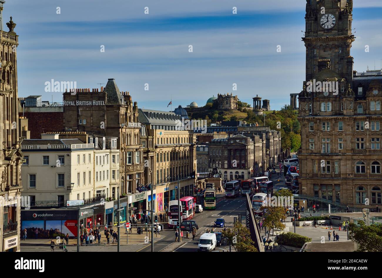 Calton Hill, National Monument, Nelson Monument, Princes Street, Edinburgh, Schottland, Großbritannien, Britische Inseln, Großbritannien, Großbritannien Stockfoto