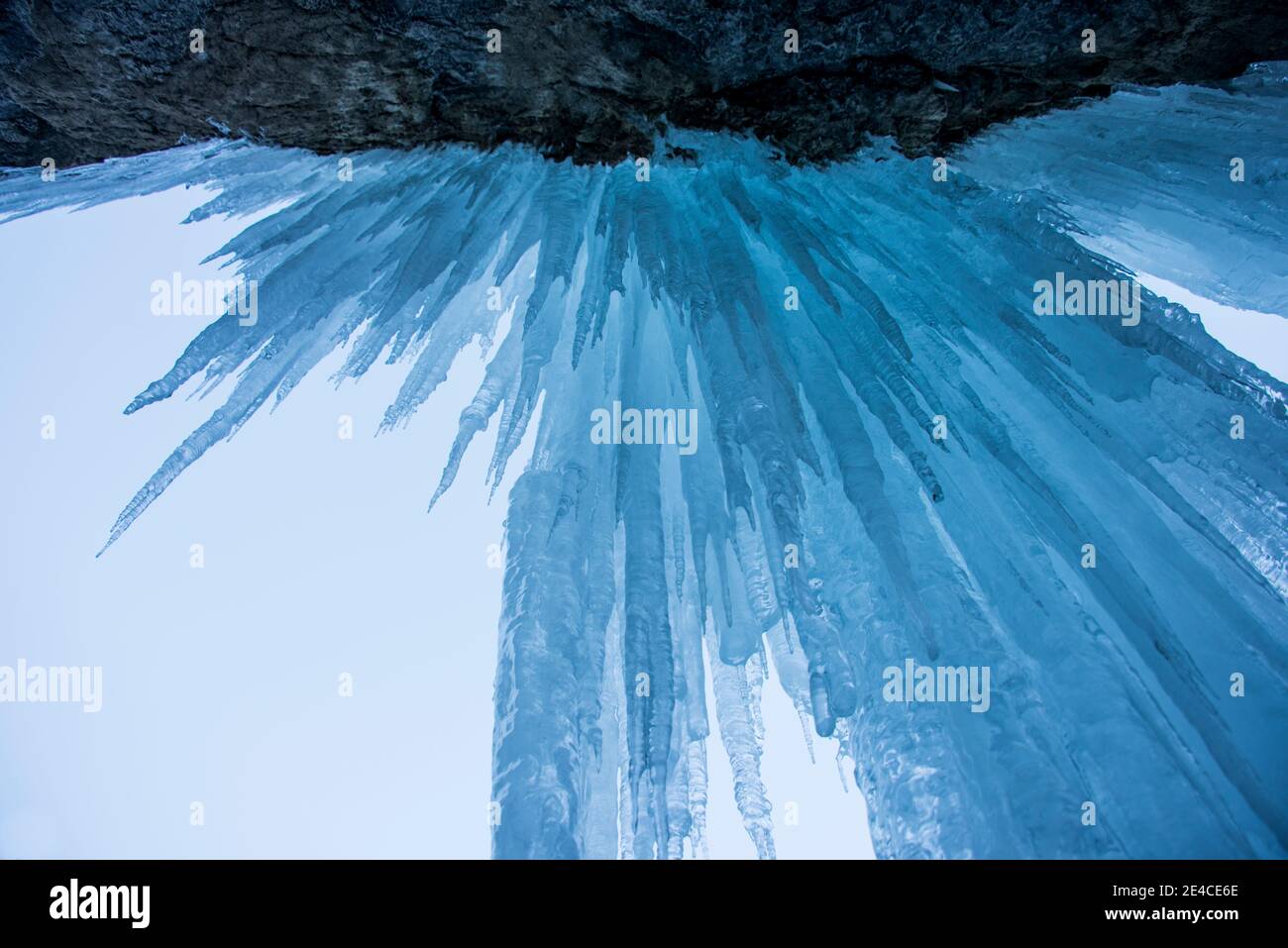 Eiszapfen, gefrorener Wasserfall Stockfoto
