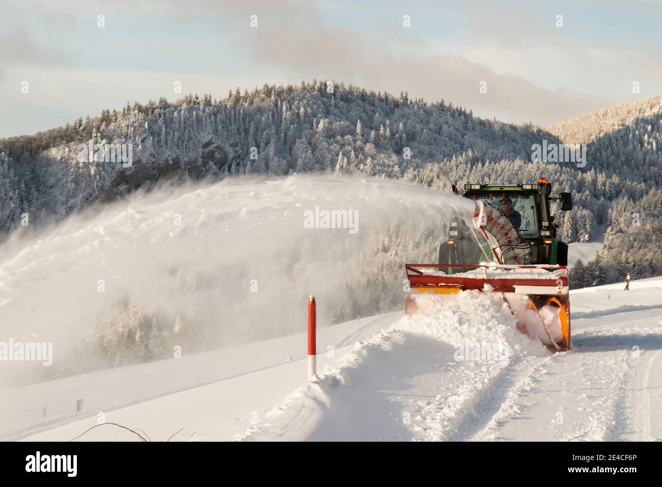 Schneeräumung -Fotos und -Bildmaterial in hoher Auflösung – Alamy