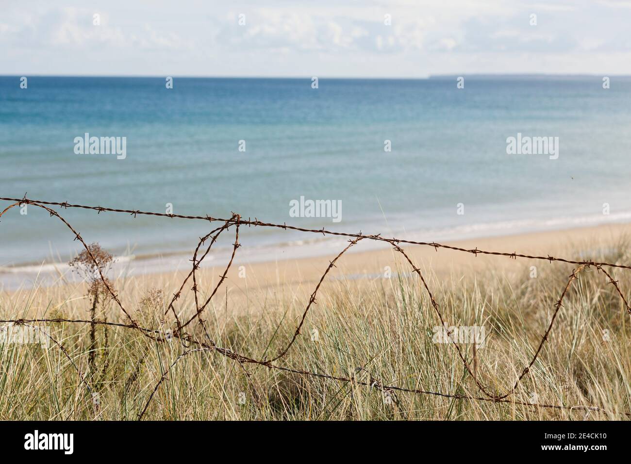 Stacheldraht in den Dünen am Utah Beach. Stockfoto