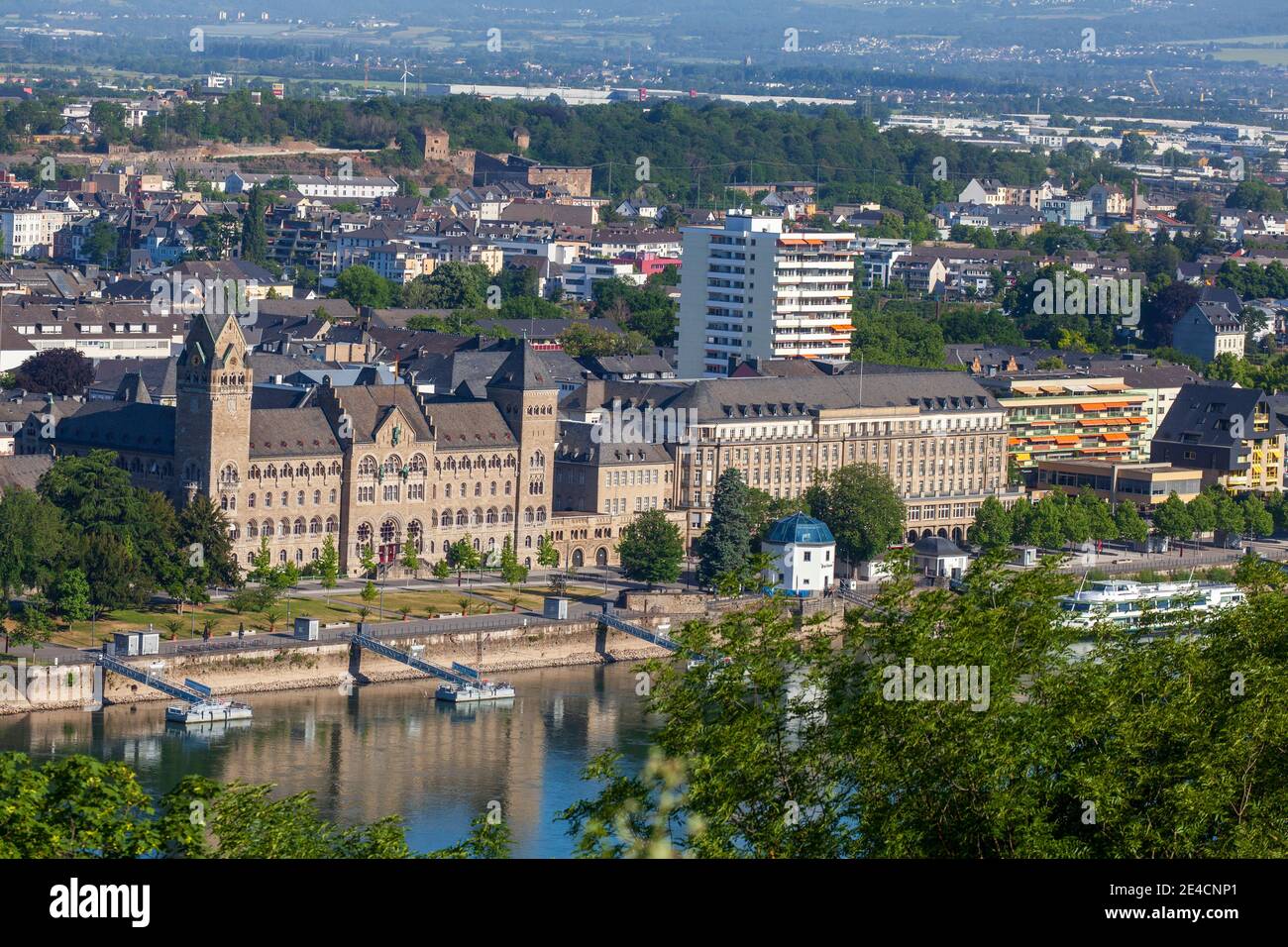 Ehemaliges preußisches Regierungsgebäude Bundesamt für Verteidigungstechnik und Beschaffung, BWB, Blick von Asterstein, Koblenz, Rheinland-Pfalz, Deutschland, Europa Stockfoto