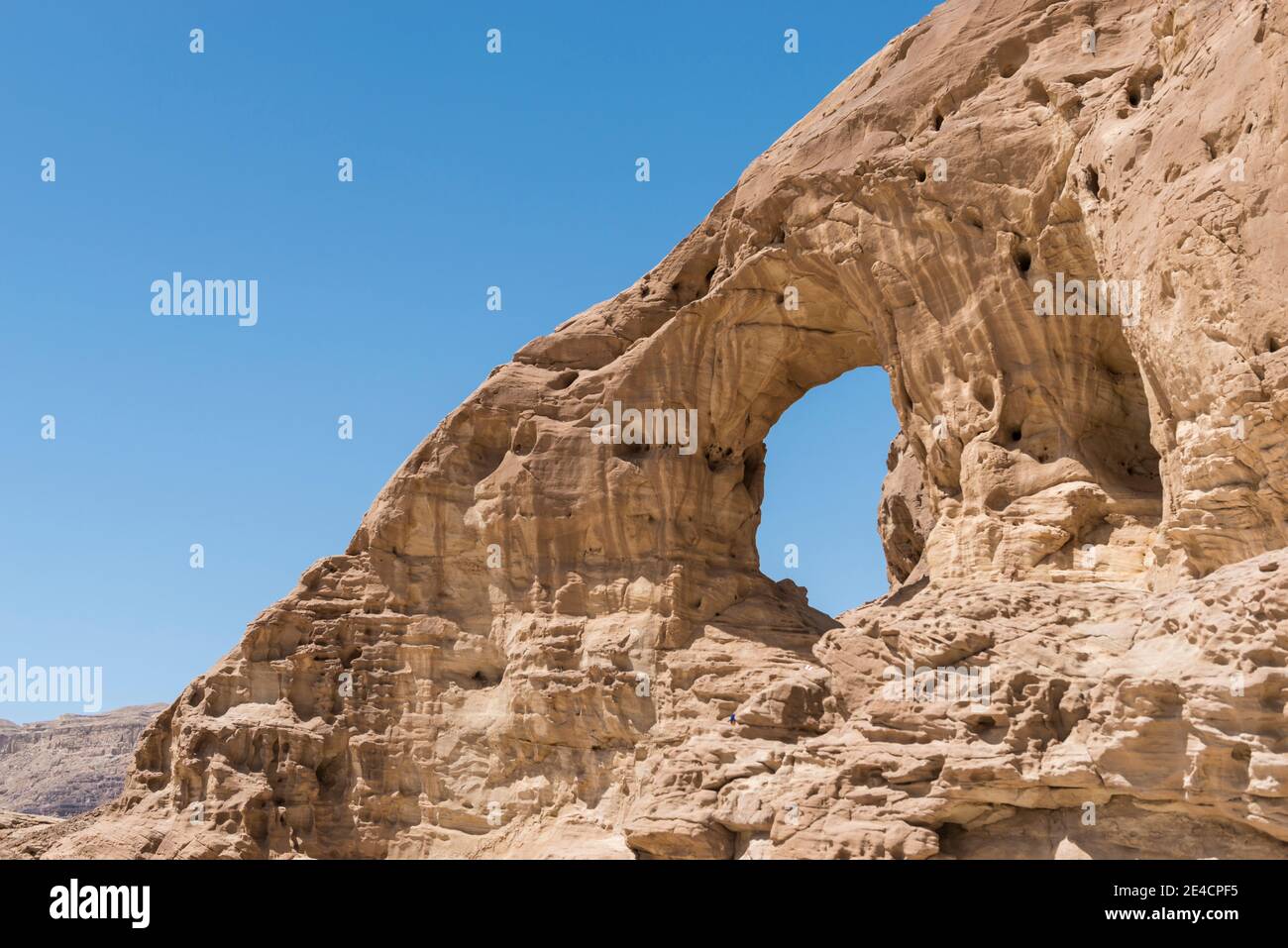 Naher Osten, Israel, Negev Wüste, Timna Park, Sandsteinbogen Stockfoto