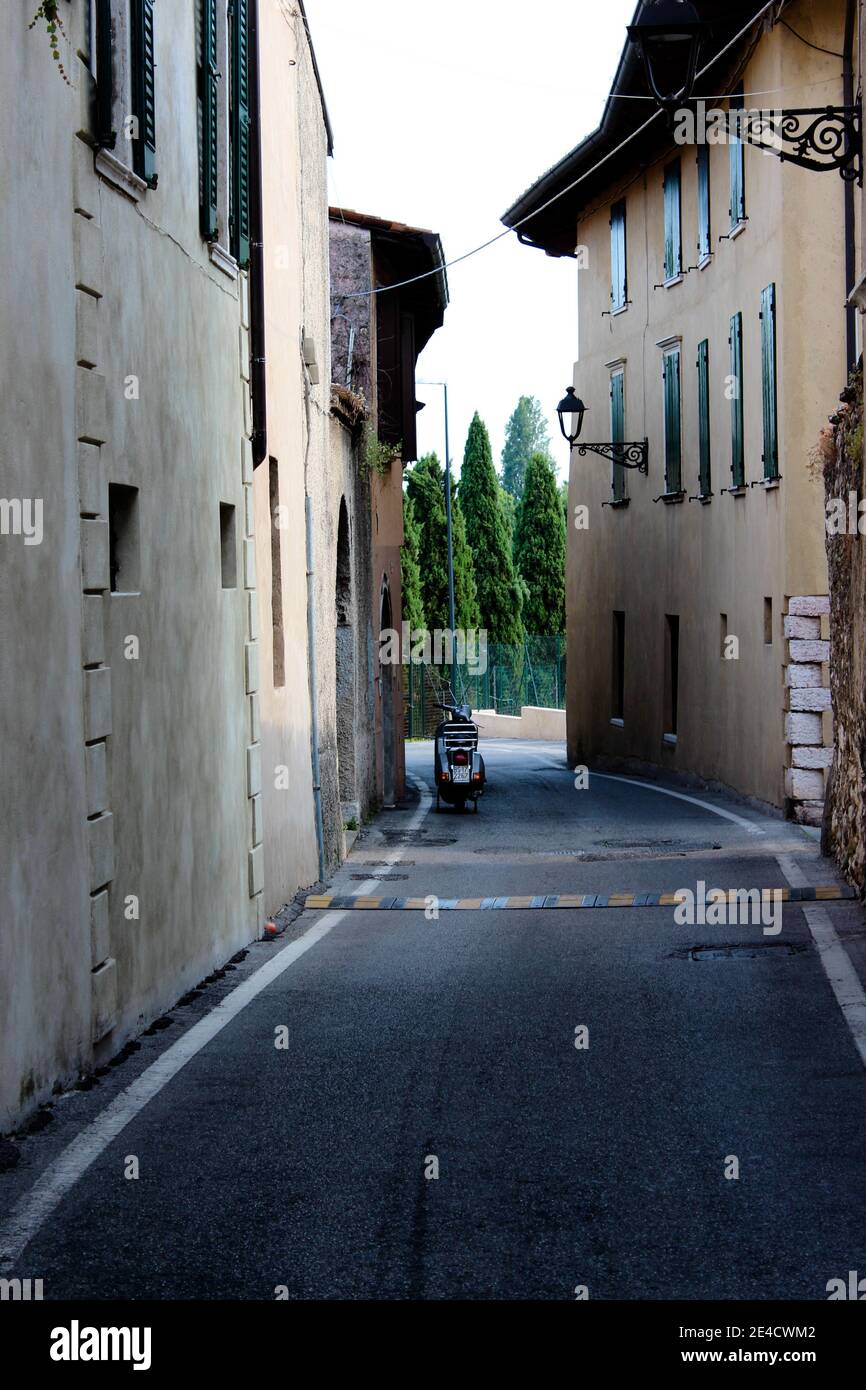 Italien, Garda, kleine Gasse Stockfoto