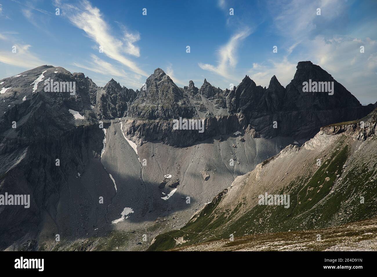 Blick auf den Segnas-Gletscher in den Glarner Alpen Schweiz im Sommer Stockfoto