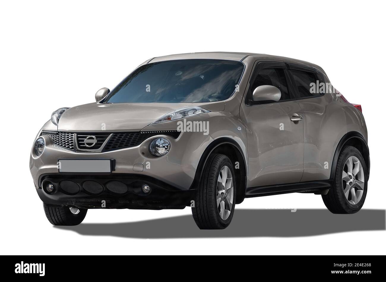 Auto auf weißem Hintergrund (alle Logos, Beschriftungen und Markierungen entfernt) Stockfoto