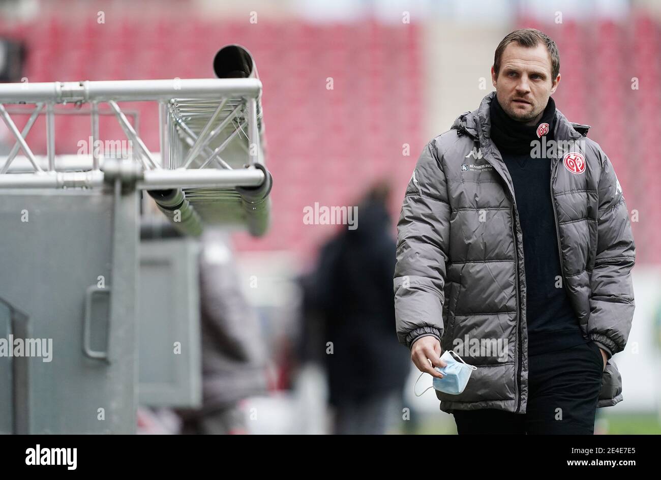 Stadt Mainz, Deutschland. 23. Jan, 2021. firo: 23.01.2021 Fußball: 1. Bundesliga, Saison 2020/21 FSV Mainz - RB Leipzig Trainer Bo Svensson (Mainz), Halbfigur, Halbkörper, Foto: Thorsten Wagner/Witters/POOL/via firoportphoto / usage worldwide Credit: dpa/Alamy Live News Stockfoto