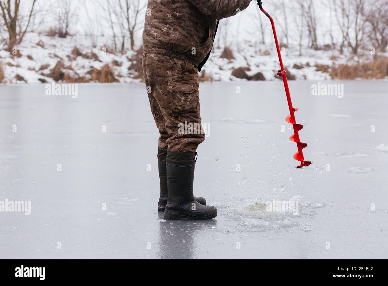 Eislochfischen Stockfotos Und Bilder Kaufen Alamy