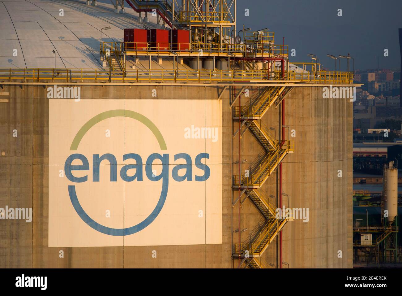 Enagas Container im Hafen von Barcelona in Barcelona, Spanien. Stockfoto
